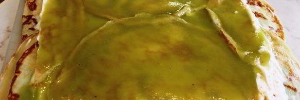 яркий фруктово-блинный рулет с рикоттой нежность