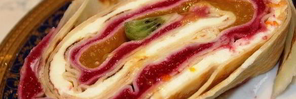 яркий фруктово-блинный рулет с рикоттой нежность