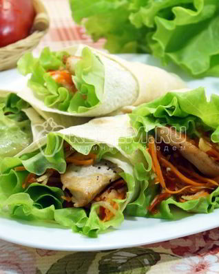 Домашняя шаурма с курицей