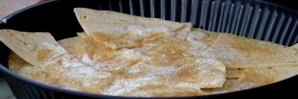 сладкая тортилья с клубникой, малиной и ежевикой