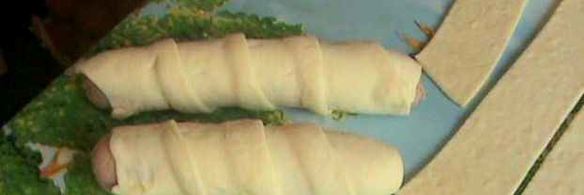 сосиски в дрожжевом тесте