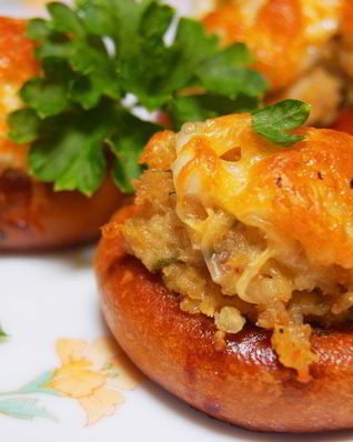 Сушки, запеченные с мясным фаршем