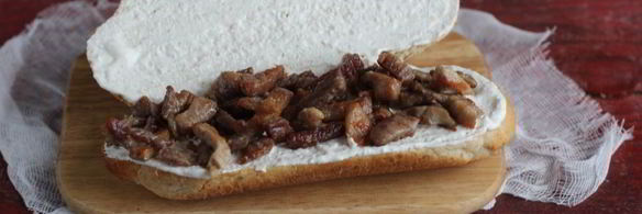 сэндвич с мясом и капустой