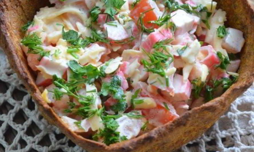 Рецепт хлебной тарталетки с салатом лито