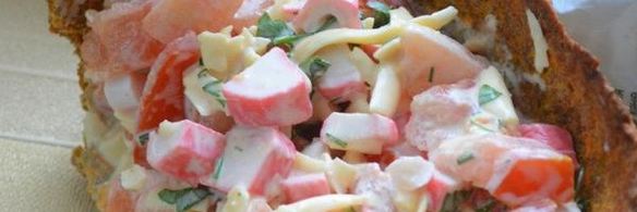 хлебная тарталетка с салатом лито