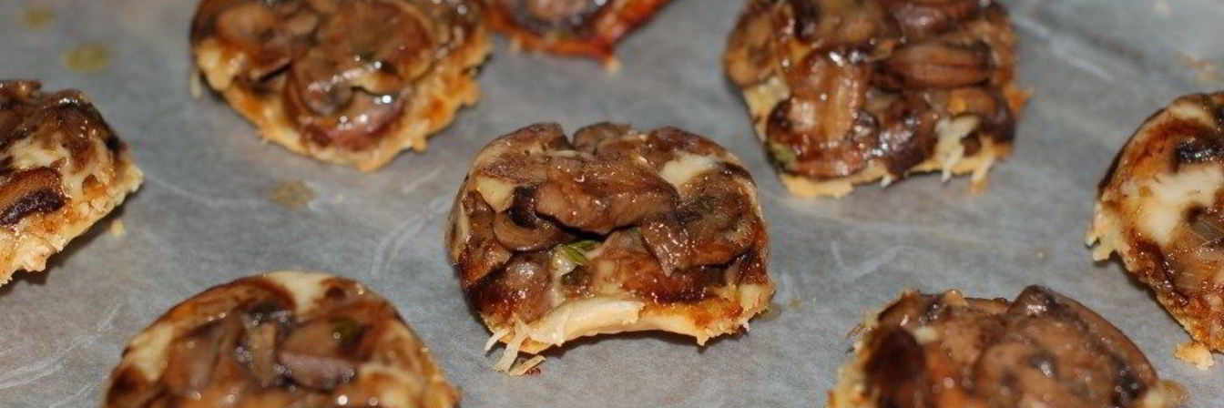 Слоеные тарталетки с грибами