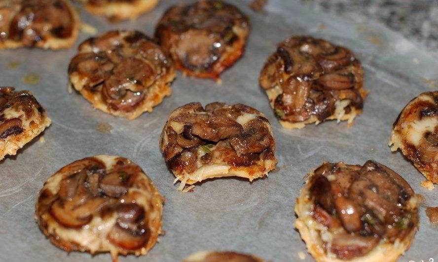 Рецепт слоеных тарталеток с грибами
