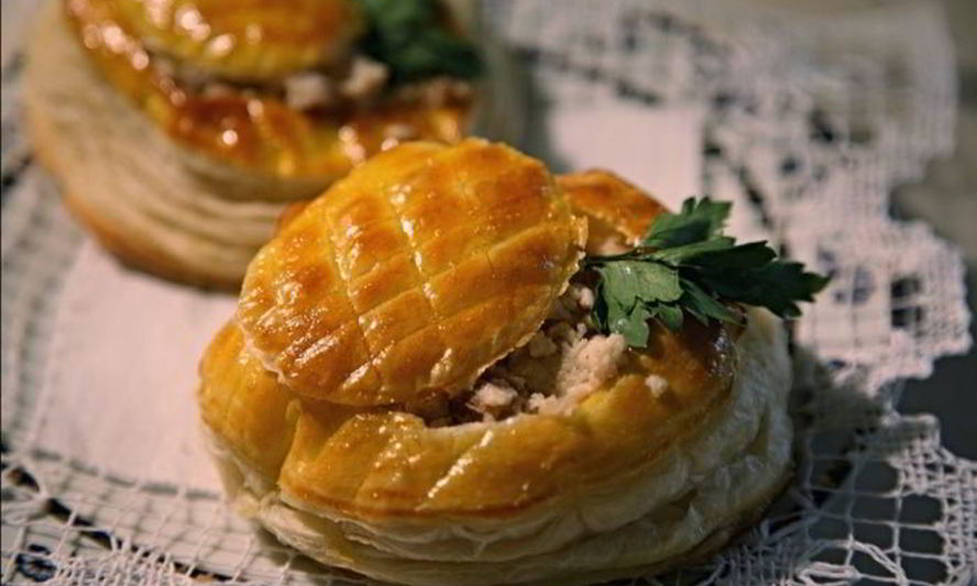 Рецепт слоеных тарталеток с курицей