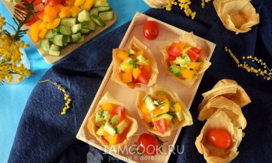 Рецепт тарталеток из теста фило с салатом