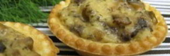 тарталетки с грибами и сыром