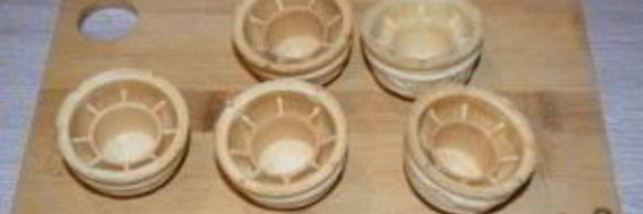 тарталетки с икрой и сливочным сыром