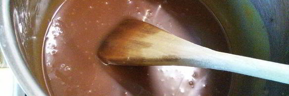 тарталетки с карамельным соусом и макадамией