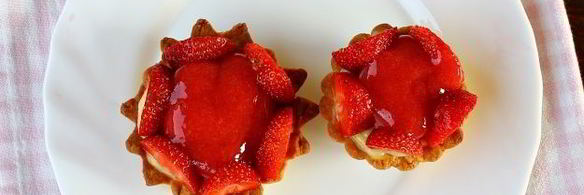 тарталетки с клубникой