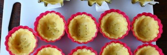 тарталетки с клубникой