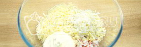 тарталетки с крабовыми палочками