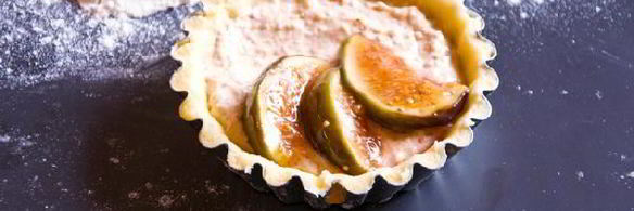 тарталетки с кремом франжипани и инжиром