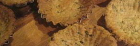 тарталетки с креветками и авокадо