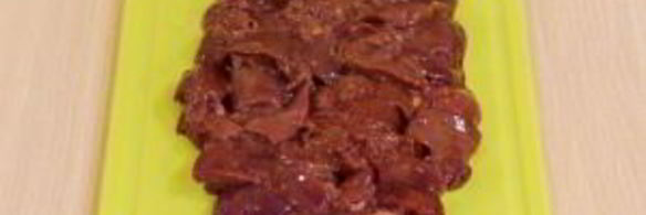 тарталетки с печеночным паштетом и гранатовым желе