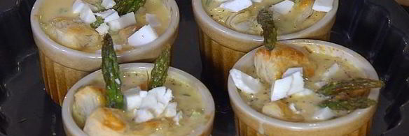 тарталетки со спаржей, розмарином и сыром