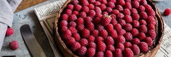 шоколадный тарт с малиной