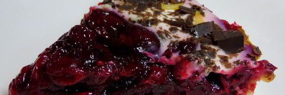 сметанный тарт с вишней и вином