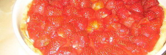 тарт с белым шоколадом и двойной клубникой