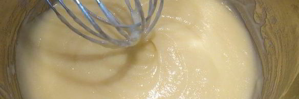 тарт с малиной, заварным кремом и шоколадной прослойкой