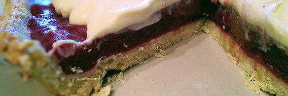 тарт с ревенем и сливочным кремом