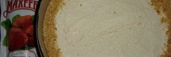 тарт с творогом, джемом и меренгой