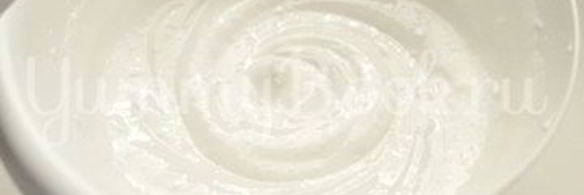 тарт с вишней и меренгой