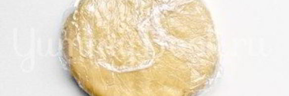 тарт с вишней и меренгой