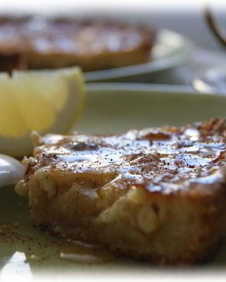 Тарт с зерненым творогом и медом