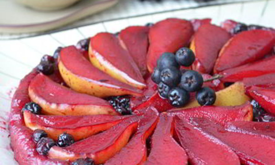 Рецепт тарта татен с грушами и черноплодной рябиной