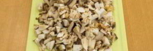 тарты с грибами под сметанно-сырным соусом