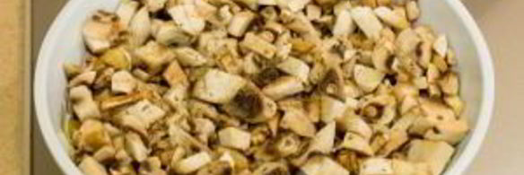 тарты с грибами под сметанно-сырным соусом