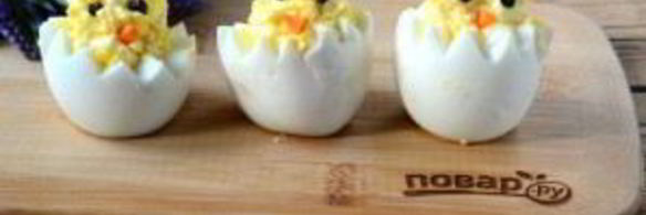 вареные яйца на пасху цыплята