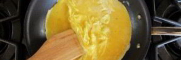 простая яичница болтунья