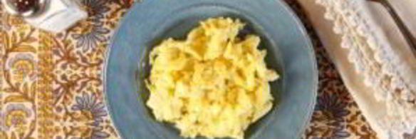 простая яичница болтунья