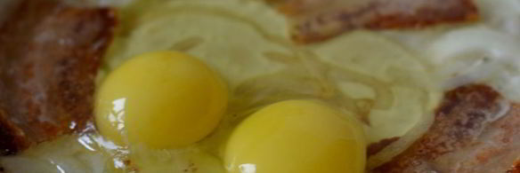 яичница с беконом