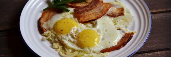 яичница с беконом