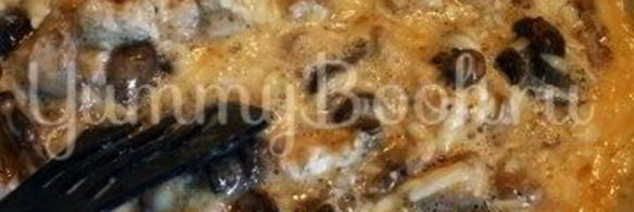 яичница с филе и грибами в слоеном тесте