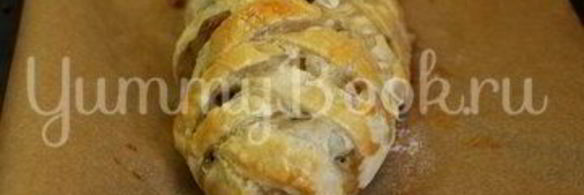 яичница с филе и грибами в слоеном тесте