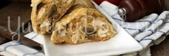 яичница с филе и грибами в слоеном тесте