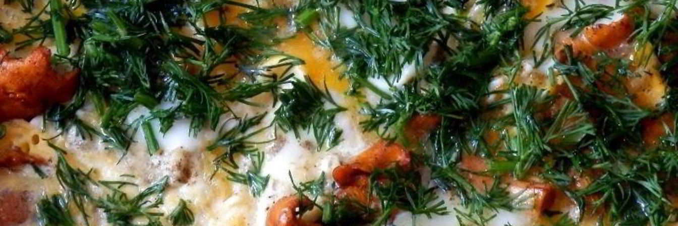 Яичница с лисичками