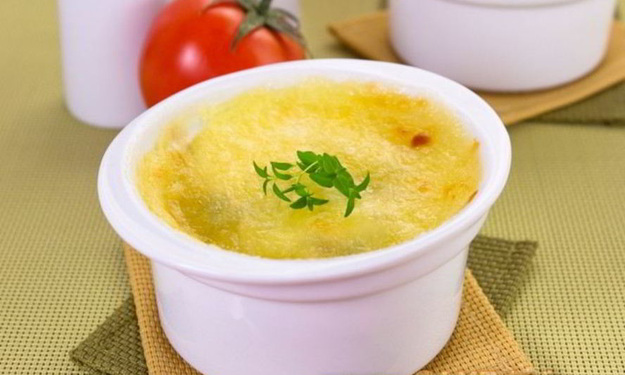 Рецепт яичницы с помидорами и моцареллой