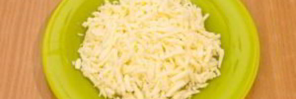 яичница с помидорами и моцареллой