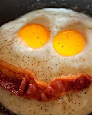 Яичница с ветчиной
