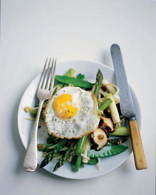 Яйца и грибы шиитаке по-восточному