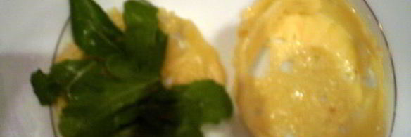 закуска из инжира с васаби и ветчиной