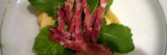 закуска из инжира с васаби и ветчиной